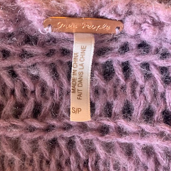 Free People Lavender Batwing Short Sleeve Hooded Loose Knit Wool Sweater - Picture 6 of 7